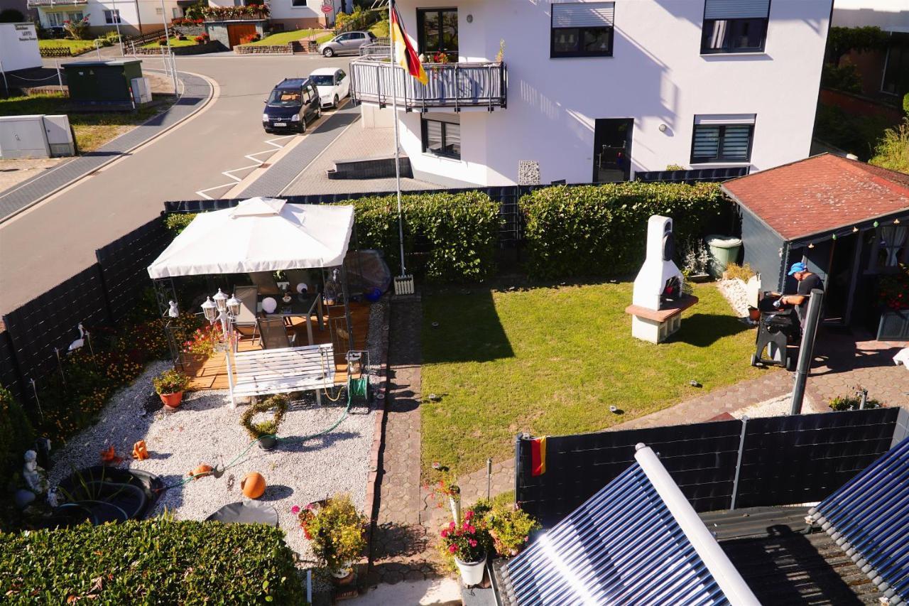 Appartamento Moseltraum-Fewo Mit Klimaanlage-Burgblick Und Balkon Bernkastel-Kues Esterno foto