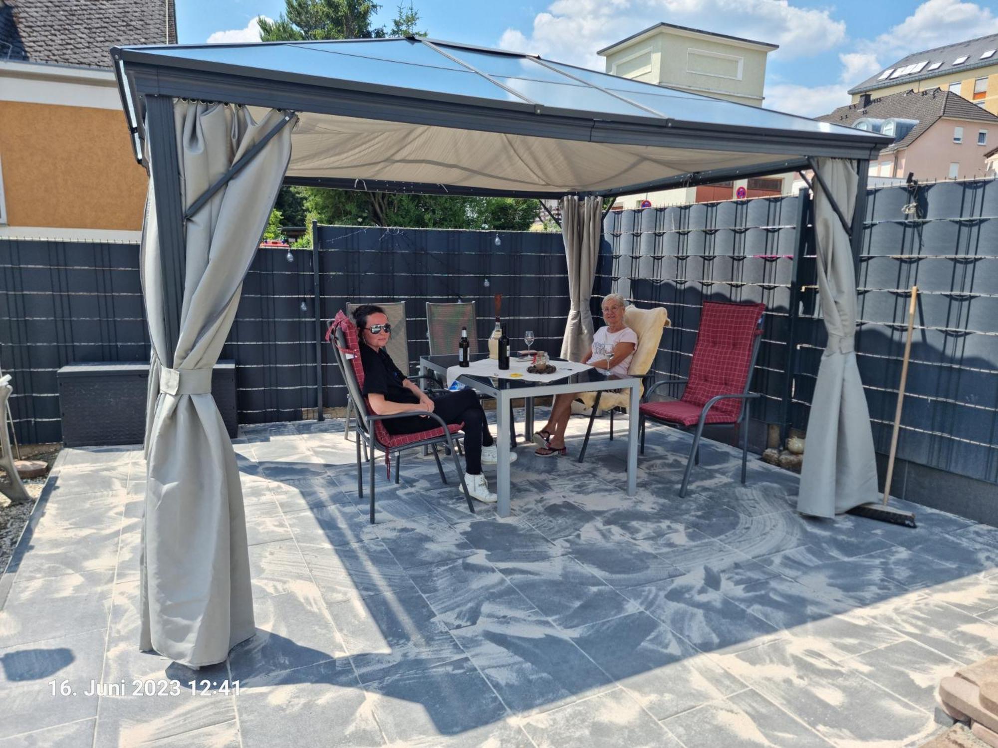 Appartamento Moseltraum-Fewo Mit Klimaanlage-Burgblick Und Balkon Bernkastel-Kues Esterno foto