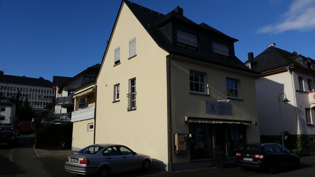 Appartamento Moseltraum-Fewo Mit Klimaanlage-Burgblick Und Balkon Bernkastel-Kues Esterno foto