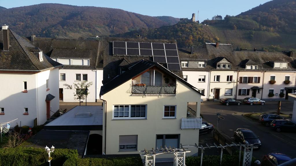 Appartamento Moseltraum-Fewo Mit Klimaanlage-Burgblick Und Balkon Bernkastel-Kues Esterno foto