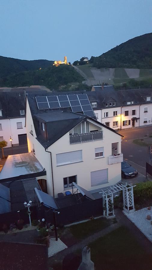 Appartamento Moseltraum-Fewo Mit Klimaanlage-Burgblick Und Balkon Bernkastel-Kues Esterno foto